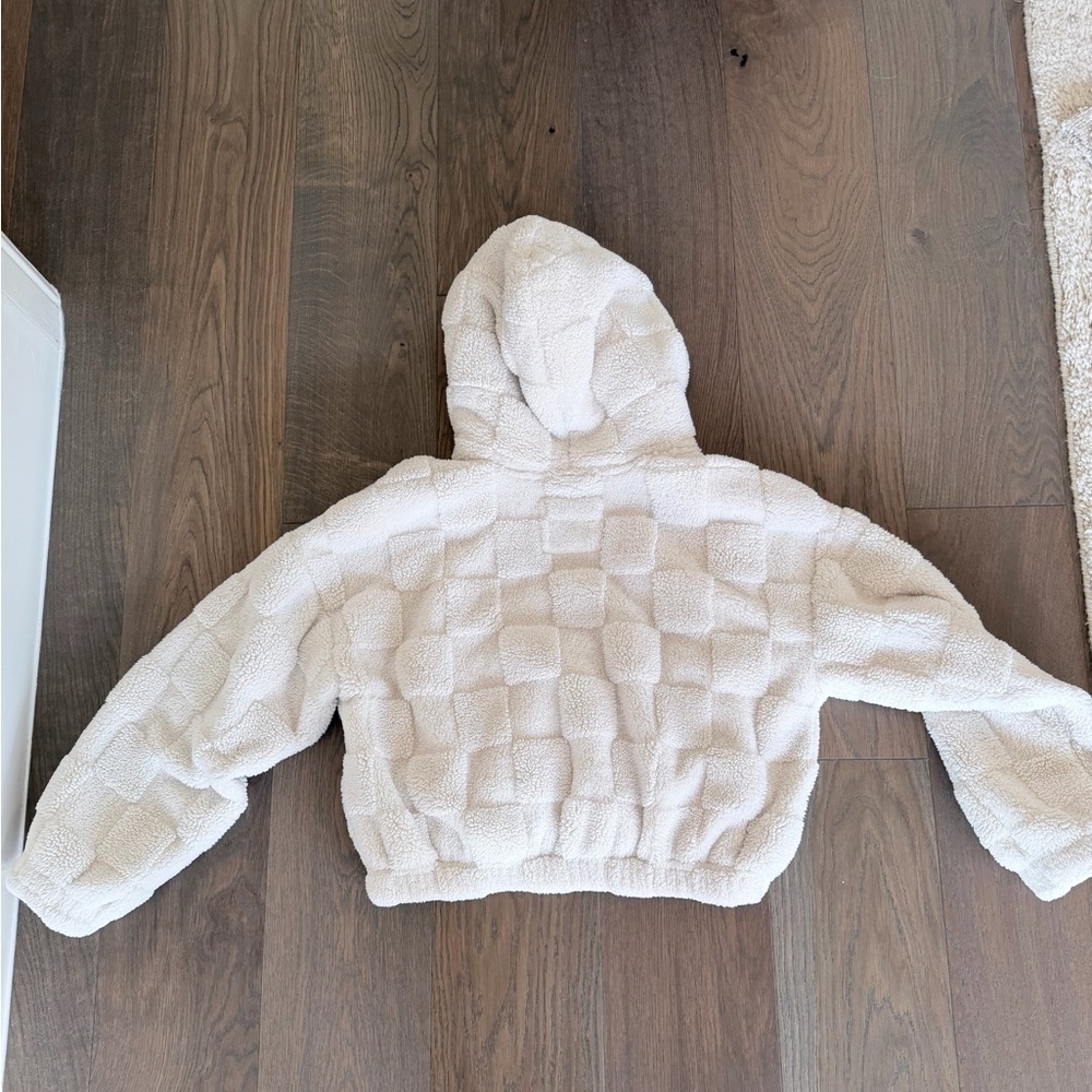 Checkered Sherpa Jacket - Picture 3 of 3